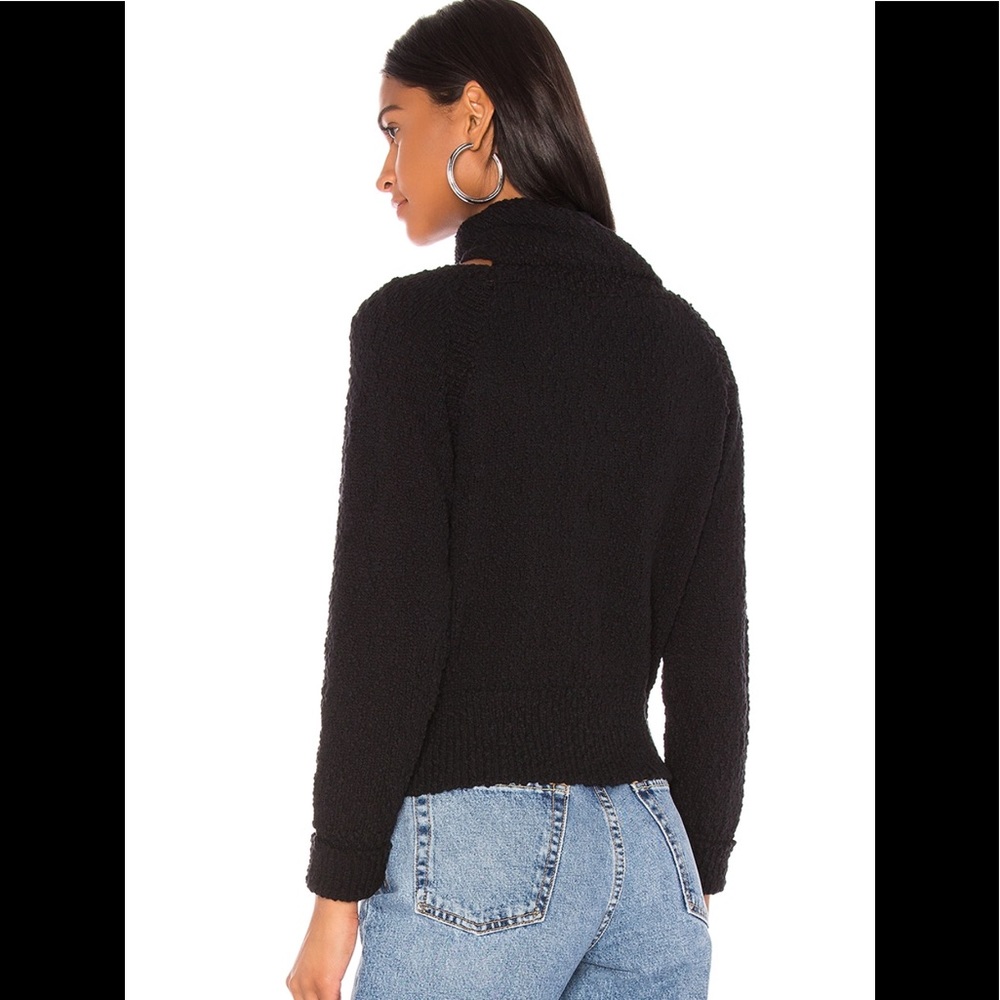 Like new choker sweater with square neck sz XS - Picture 3 of 5